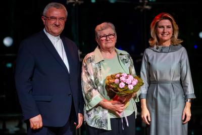 Szent Erzsébet rózsája-díj átadása Szent Erzsébet rózsája-díj átadása