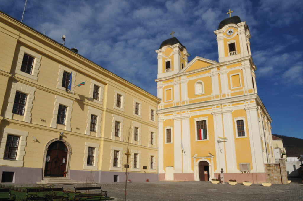 Márianosztra pálos-templom